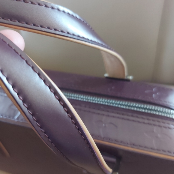 Louis Vuitton Shelton - Picture 15 of 16